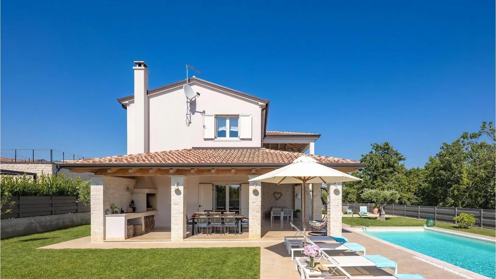 Villa Karla Tar Frata